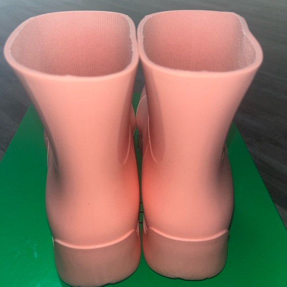 Bottega Veneta Pink Chunky Sole Rain Boots Brand New 😍 - Picture 7 of 13
